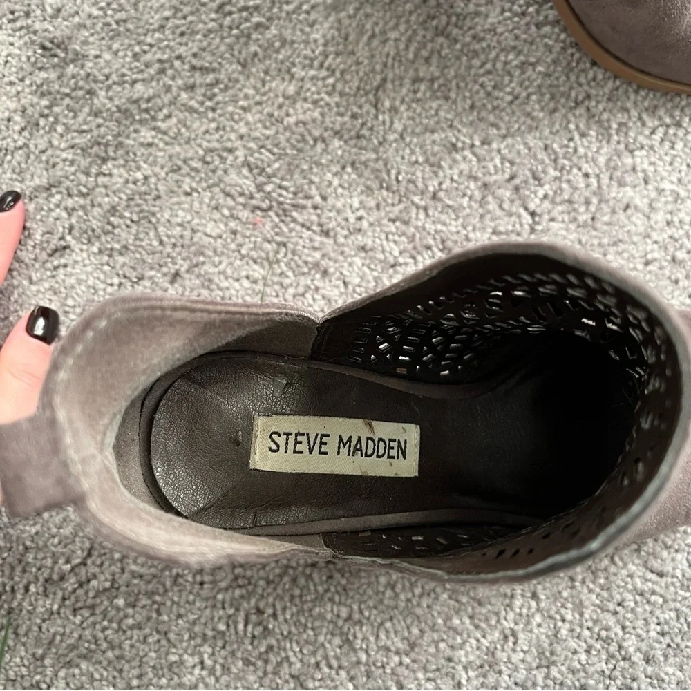Suede Booties Steve Madden - Picture 2 of 7